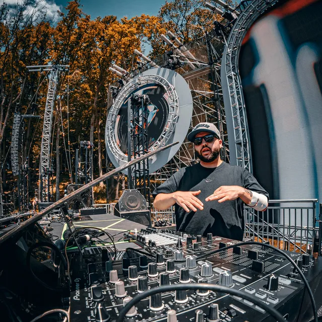 Artifakts artist photo