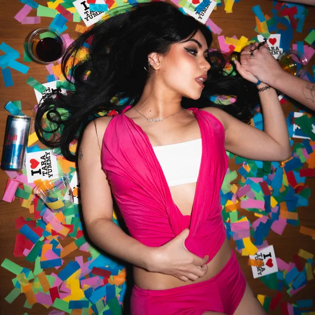 Tara Yummy artist photo