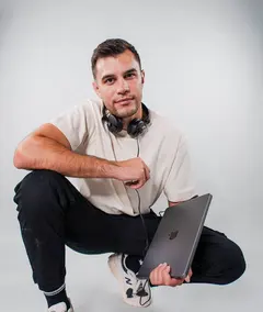 Adam Star artist photo