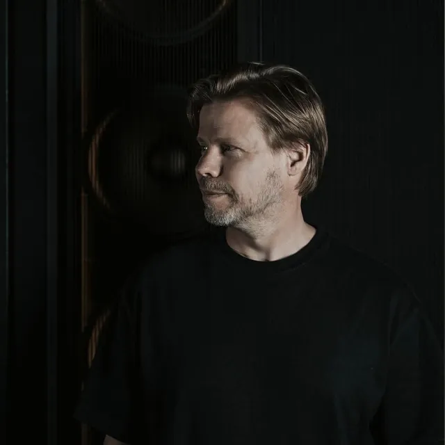 Ferry Corsten artist photo