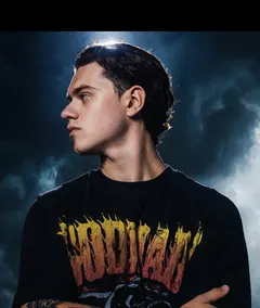 Alex Farell artist photo